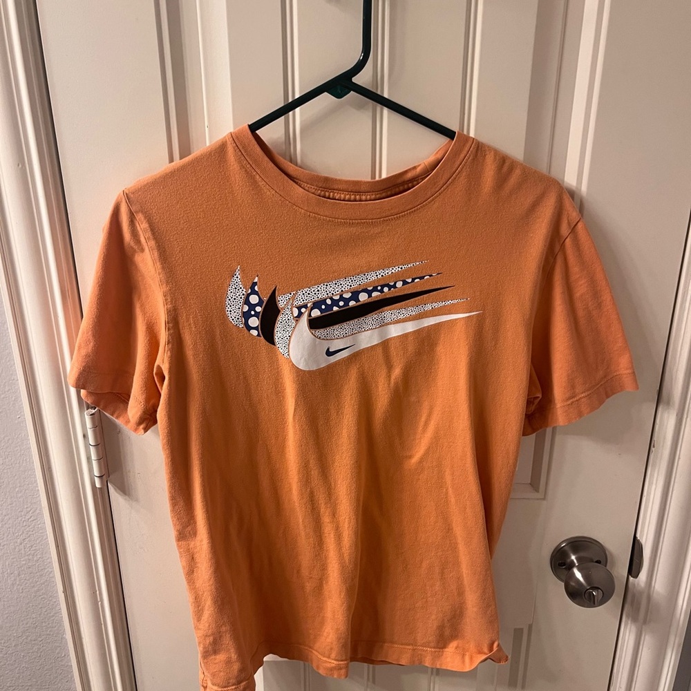Nike Graphic T-Shirt | Adult Small